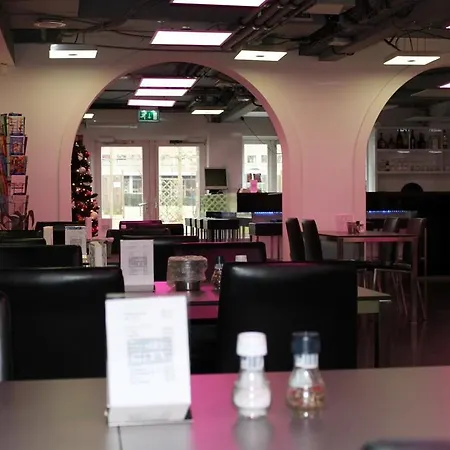 Innercity Szálloda 3*