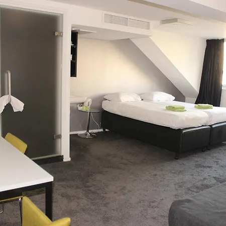 Innercity Hotel 3*